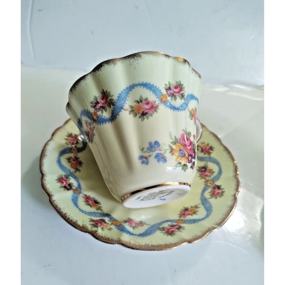 Royal Stafford Porcelain Cup & Saucer Special Occasion Series Happy Birthday - Picture 15 of 16